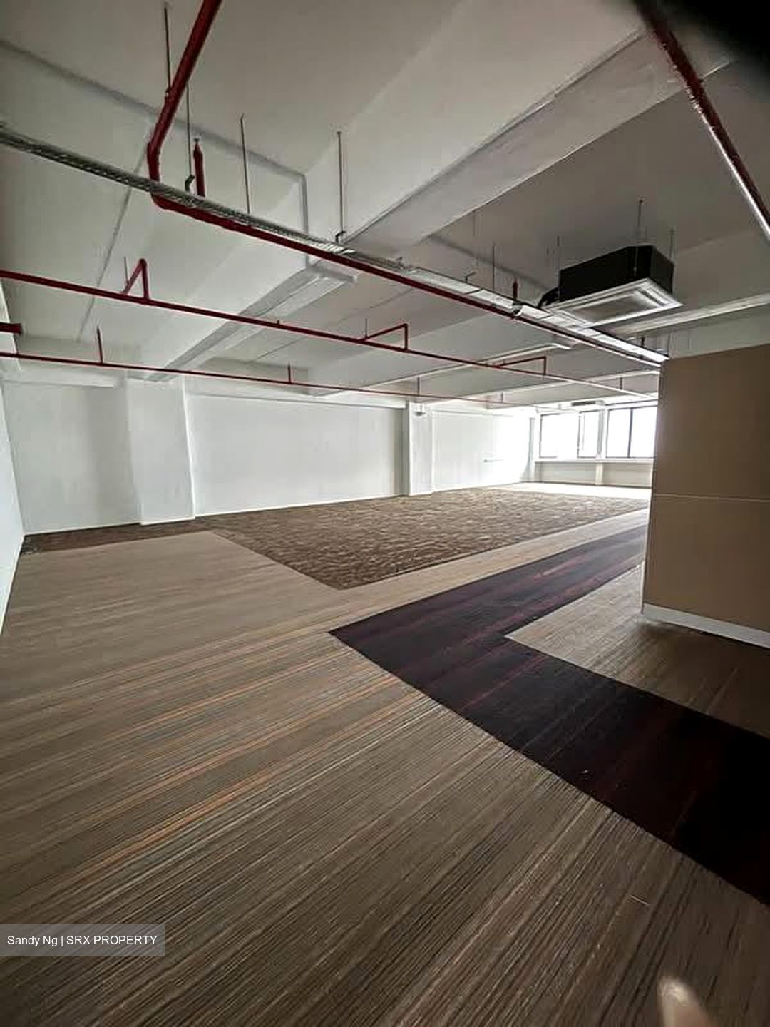 Solaris (D5), Office #566895661